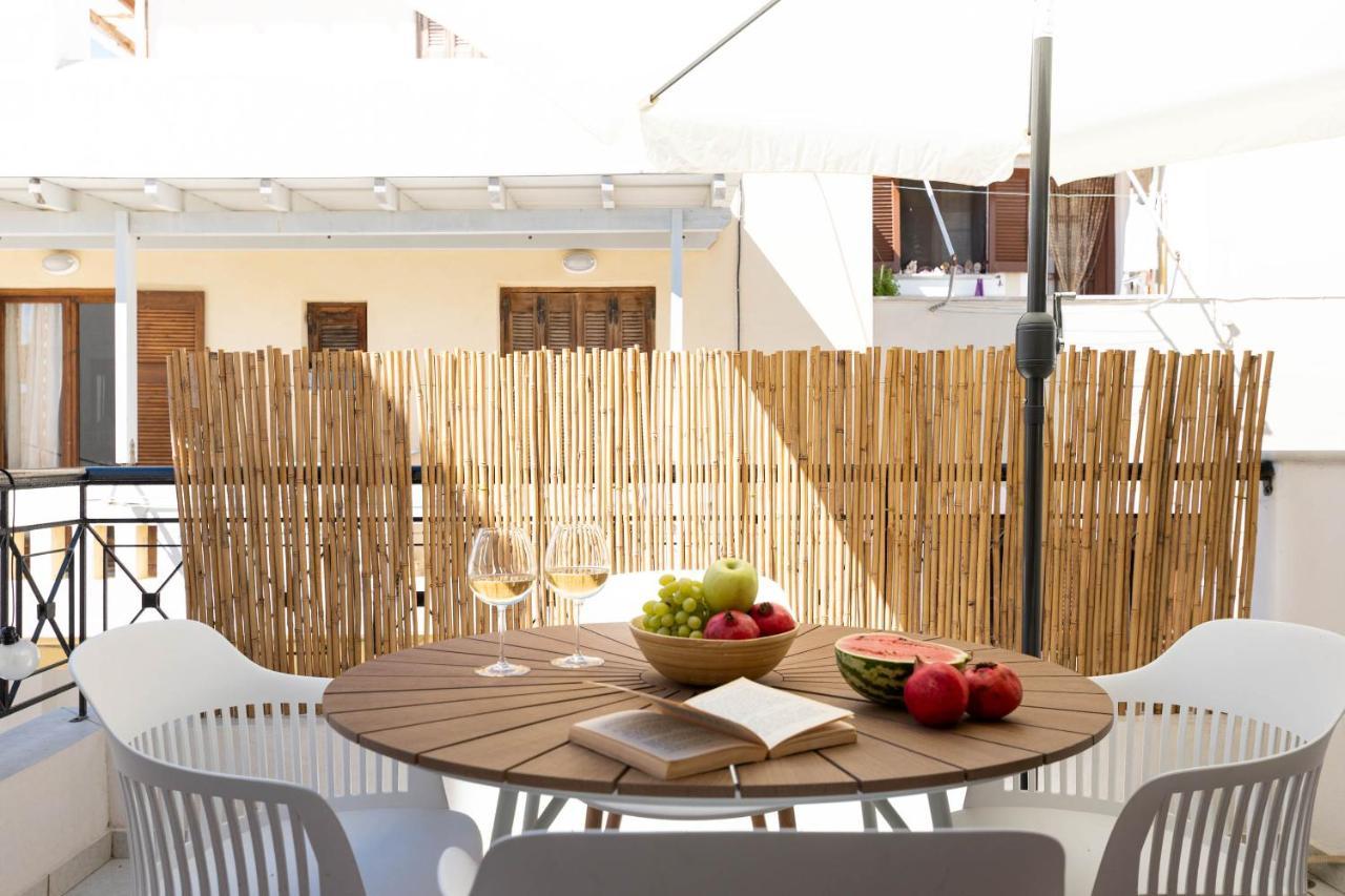Pure Naxos - Central Complete Apartment Naxos City Bagian luar foto
